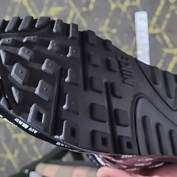 Nike Air Max 90 Max'd Edition , 3 unique shades of black w/white accents, US 11 - Picture 3 of 4